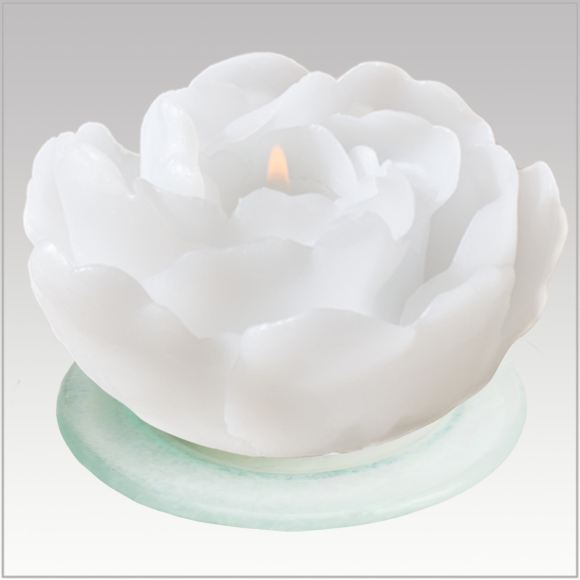 Fliorus white candle with glass coaster